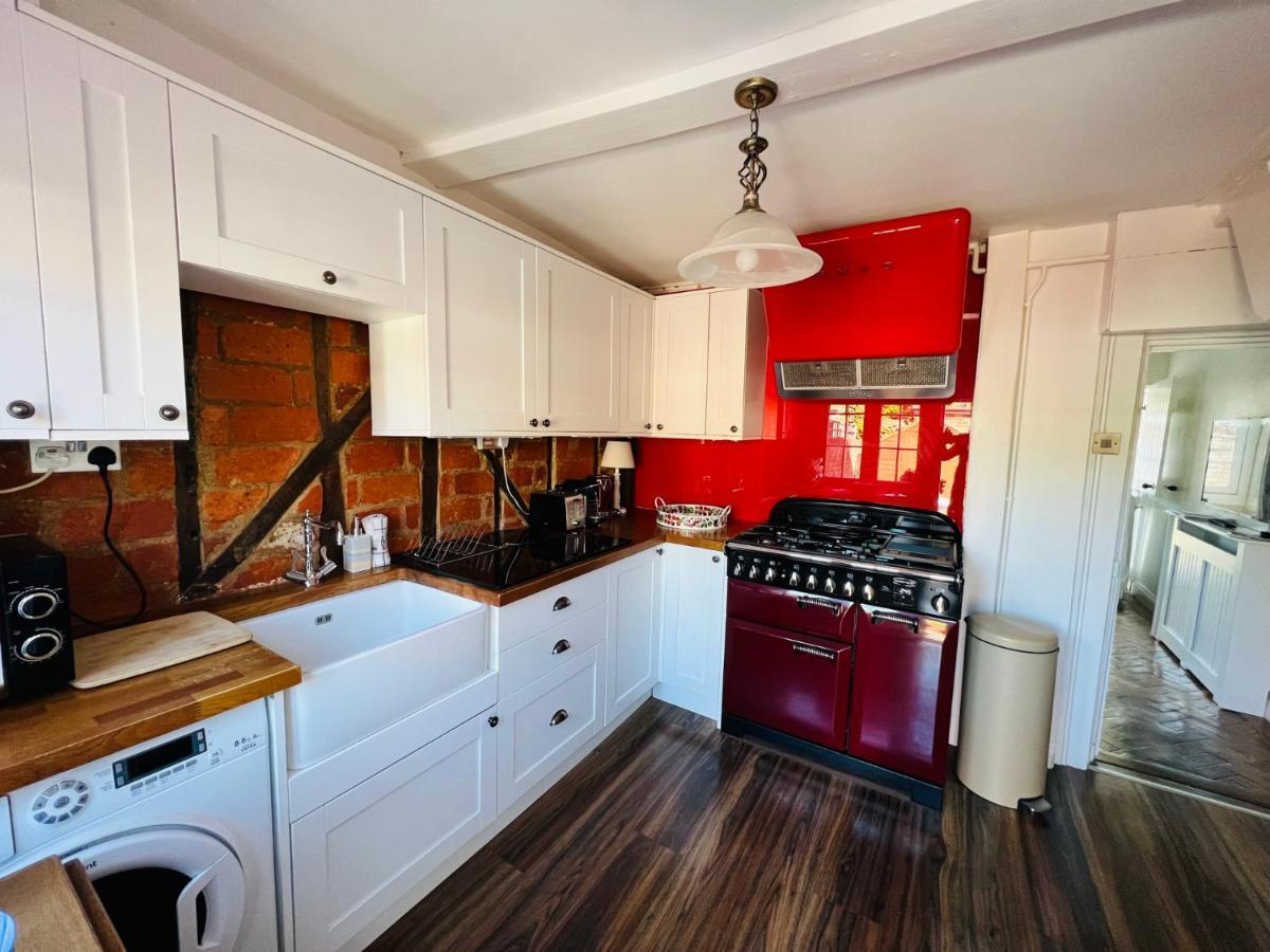 Bridewell Cottage In The Heart Of Tenterden - Pass The Keys Dış mekan fotoğraf